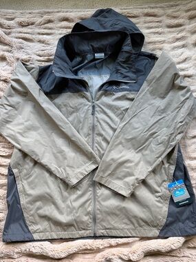 Columbia Men's Glennaker Lake style Hooded Rain Jacket - Taupe & Charcoal